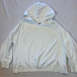 American Eagle Outfitters white Hoodie Sweater “huggable” oversized sz. M womens